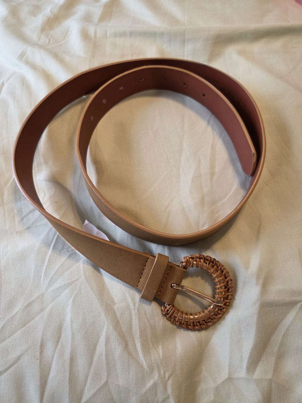 Women’s Tan Woven Buckle Belt